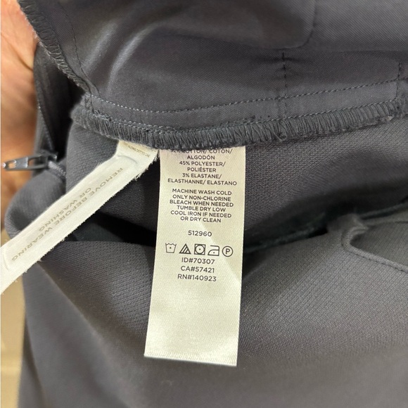 LOFT curvy skinny ankle pants. Dark gray color
Size-8 - Picture 7 of 8